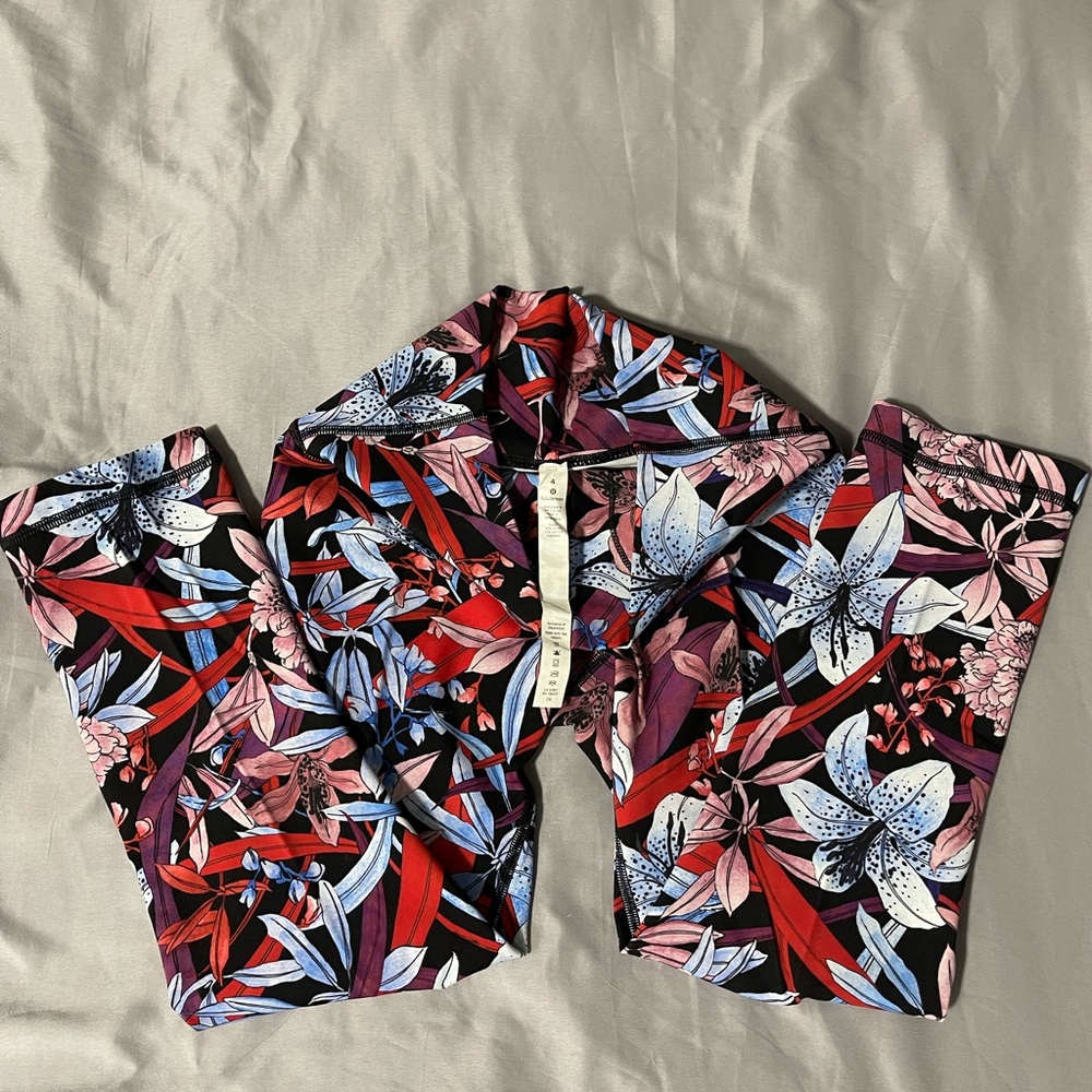 Lululemon Wunder Under Crop 21” - Luxtreme - Size 2